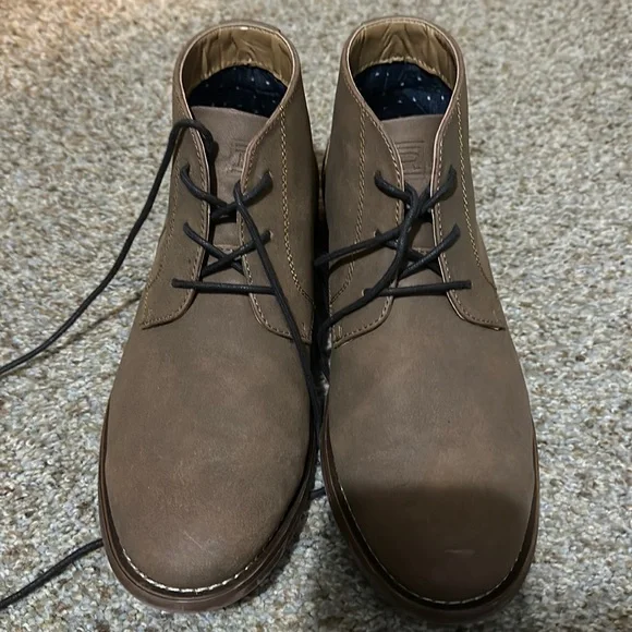 Mens Size 8 RYE by Hawker eye. Hawker Rye Frausen Contrast Stitch Chukka | Mercari main image 3